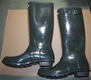 Hunter Women's Original Tall Rain Boots - Green Size 11 (REGULAR FIT) - Picture 1 of 7