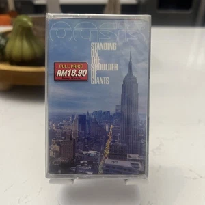 OASIS CASSETTE STANDING ON THE SHOULDER OF GIANTS 2000 SEALED - Picture 1 of 9