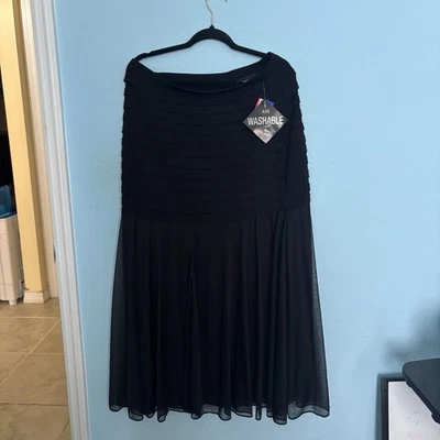 Maxi falda R&M Richards para mujer talla 16 negra forrada cremallera trasera Foto 1 de 4