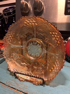 Lions..6.75" bowl Marigold Carnival Glass - Picture 1 of 6