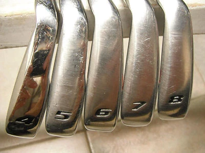 Hierros de golf Founders Club Fresh Metal 4-Sw para damas. Grafito. Además, TaylorMade #4i Foto 1 de 4