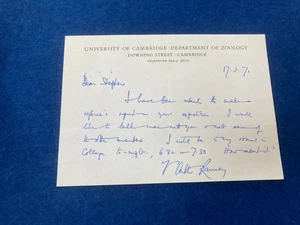 NATURAL HISTORY MUSEUM POSTCARD  1970 - Picture 1 of 8