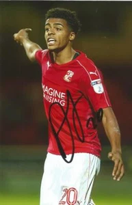 SWINDON: DARNELL FURLONG SIGNED 6x4 ACTION PHOTO+COA - Picture 1 of 1