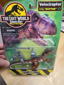 Jurassic Park The Lost World Site B Velociraptor Raptor mit Capture Gear - Bild 1 von 3