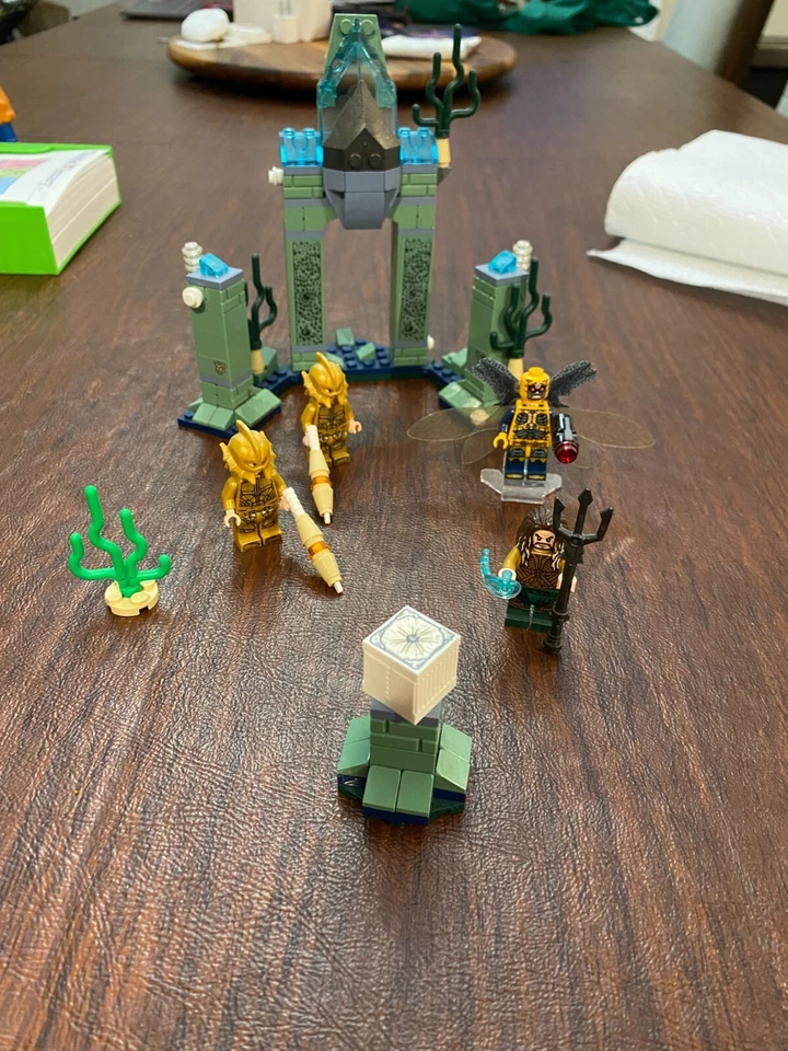 LEGO DC Comics Super Heroes: Battle of Atlantis (76085) completo Foto 1 de 1