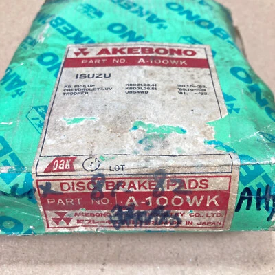 Pastilhas de freio a disco Akebono A-100WK adequadas para Isuzu Chevrolet Luv KBD31 36 51 NOS - Imagem 1 de 4