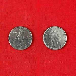 50 Lires Pièce de monnaie Italie 1977 Vulcain et enclume - Foto 1 di 4