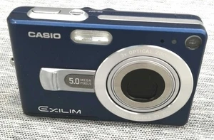 Casio EXILIM EX-Z50 5.0MP Compact Digital Camera Optical zoom 3x Blue - Picture 1 of 10