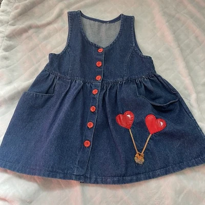 Vestido vaquero vintage años 90 niños niño rojo corazón globo’s talla 4T bolsillos botones Foto 1 de 4