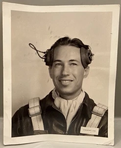 Retrato de piloto de la Segunda Guerra Mundial GRANT H.E. Foto militar vintage Flight Gear 5x4 años 40 - Imagen 1 de 1