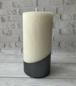 Palm wax candle on a stand - Picture 1 of 1