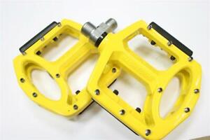 Wellgo MG-1 MG1 Magnesium Pedals Yellow