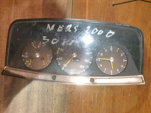 MERCEDES-BENZ Sedan W123 Instrument Cluster Speedometer 87001050 1975 25055216 - Picture 1 of 12
