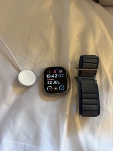 Apple Watch Ultra 49mm GPS+Cellular - Picture 1 of 3