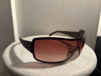 Channel Wrap Brown Rimless Quilted Sunglasses - Model 4126 - Perfect Condition - Image 1 of 4