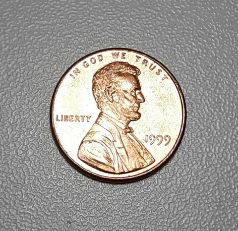 1999 Lincoln Penny No Mint Mark Close AM Copper Red Finish Coin Cover