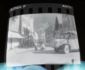 tolles altes SW- Negativ  - mir unbekannte Stadt  Oldtimer - Weinstube - 50-60er - Picture 1 of 1