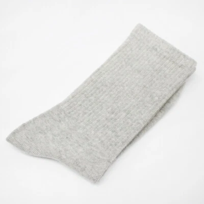 12 pares de calcetines de algodón de tubo medio deportivo sencillo color liso para hombre Foto 1 de 4