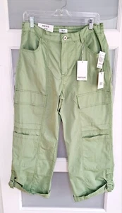 NWT Kensie Jeans Crop Cargo Pants Size 12/31 New Green Eyes Stretch MSRP $68 - Picture 1 of 2