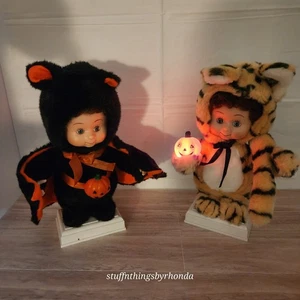 Vtg 2 Santas Best Halloween Kids In Costume ~ Bat And Tiger ~ Partial Working - Picture 1 of 14