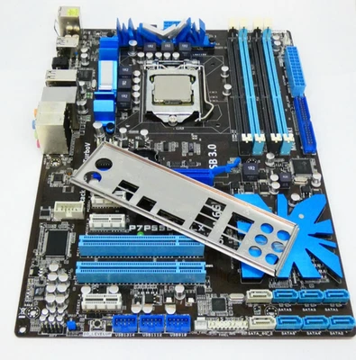ASUS P7P55D-E LX Intel P55 socket 1156 with Intel CPU i5-750 SLBLK  + IO Shield - Image 1 of 4