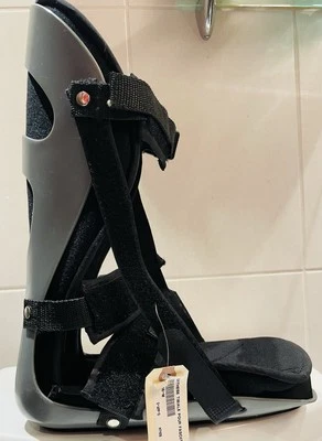 Night Splint For Plantares Fasciitis,boot hard shell Size M (New) - Image 1 of 4