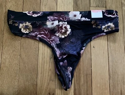 Tanga Plus Size 14/16 Lane Bryant Cacique Comfort Bliss náilon preta flor bronzeada - Imagem 1 de 4