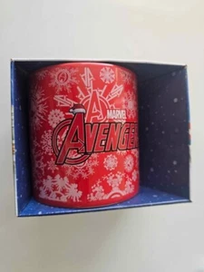 Marvel Avengers Iron Man Keramiktasse Jahreszeiten Grüße 20 Unzen Neu mit Etikett - Bild 1 von 4