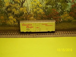 Micro-Trains Spur N #74040 40' STANDARD BOX CAR STECKTÜR ohne ROOFWALK CP - Bild 1 von 3