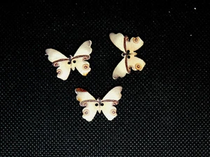 Butterfly wooden 2 hole button set of 5 (X) - Picture 1 of 5
