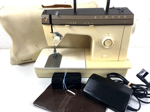 Singer 7101 Electric Portable Sewing Machine w/ Original Cover & Manual - Picture 1 of 14