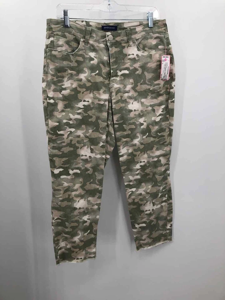 Pantalones informales camuflados verde bandolino de segunda mano talla 10 Foto 1 de 3