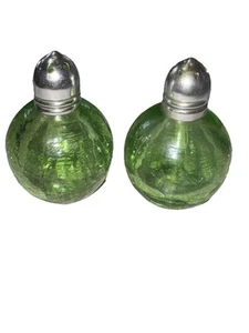 Vintage Green Cackle Glass Ball Salt And Pepper Shakers Metal Lids Made in Japan - Picture 1 of 5