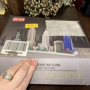 dOvOb Architecture New York Skyline Micro Mini Blocks Building Set 3048 Pieces - Picture 1 of 5