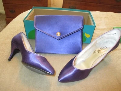 Bright Purple shoes with matching clutch purse In Box size 7 1/2 B Peacocks - Image 1 of 4