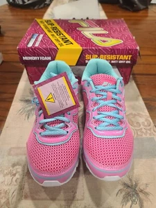 fila slip resistant shoes Pretty Design And Color - Picture 1 of 9