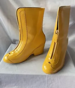Gucci Yellow Rain Boots GG Marmont Front Zip Wellie Fall 2019 37eu - Picture 1 of 19