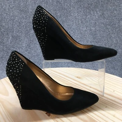 Zapatos de tacón BCBGeneration para mujer 8,5 B Herra con tachuelas sin cordones de cuña de gamuza negra Foto 1 de 4