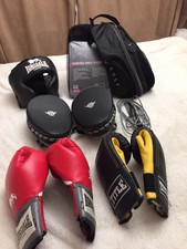 Boxing gloves (2 Pairs) With Head Protection,Practice Punch Pads ,skipping Rope.