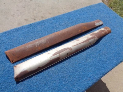 1951 Ford Victoria REAR QUARTER UPPER GARNISH MOLDING Foto 1 de 4