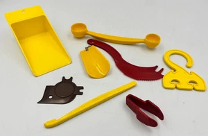 8 pc Vintage Tupperware Gadgets / Party Favors Lot - Picture 1 of 6