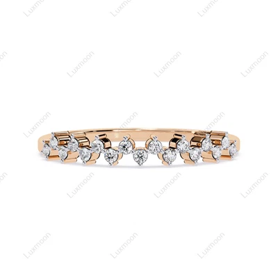 Anillo de compromiso de diamantes blancos de corte redondo de 0,80 quilates de oro rosa de 10 quilates Foto 1 de 4