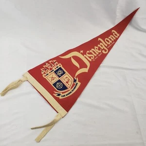 Vintage Disneyland Magic Kingdom Crest Souvenir Felt Pennant Castle Walt Disney - Picture 1 of 8