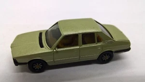 Herpa BMW 518 520 525 528i E28 hellgrünmetallic (57) - Bild 1 von 3