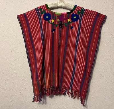 Poncho Huipil Guatemalteco De Colección Top Pesado Bordado Pájaros Tejido a Mano Boho OS Foto 1 de 4