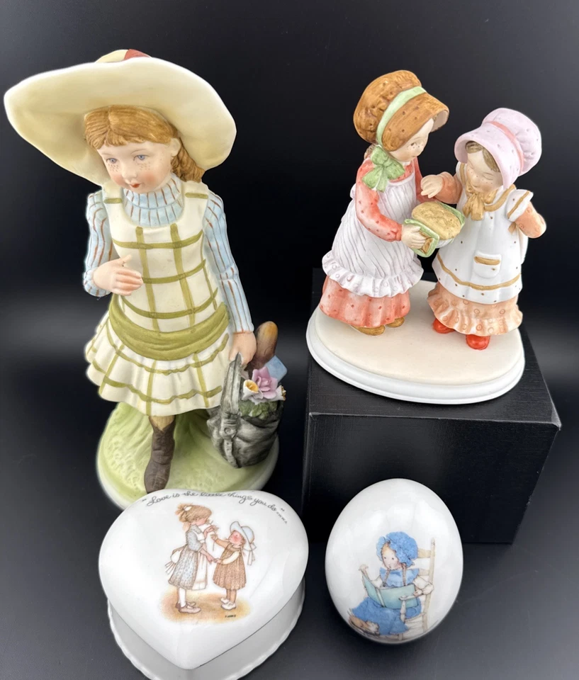 Holly Hobbie Bundle Friend Baking Bread, Flowers, Egg, Trinket Box Porcelain 70s - Image 1 of 4