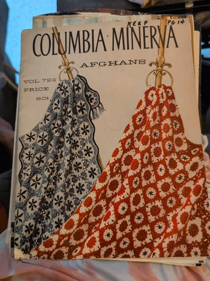 Columbia Minerva Vol 722 Crochet Knit Afghan Pillow Pattern Booklet Vintage GUC - Image 1 of 2