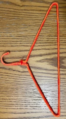 Lote de 6 perchas de alambre vintage cubiertas de ganchillo a mano multicolor Foto 1 de 4