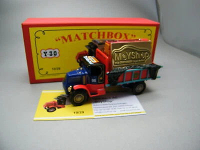 Matchbox MoY Code 2 Y30 Leipzig Treffen Feuerwehr mit Gold 1/5 rote Box - Bild 1 von 3
