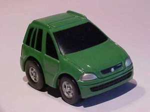 2 pulgadas Opel Astra 2001 Fun Car Concesionario Edición 1/64 Gama Divertido Coche Plástico Como Nuevo Suelto - Imagen 1 de 5